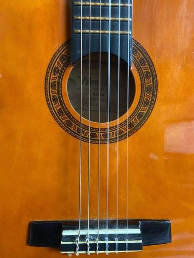 1/4 guitar
