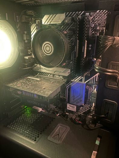 Gaming PC set-up with a 27inch curved Samsung monitor