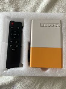 electronics Mini LED Projector with Remote Control