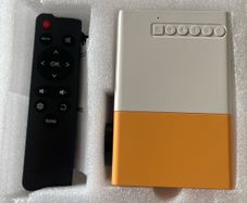 electronics Mini LED Projector with Remote Control
