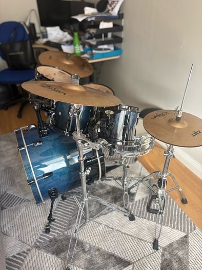 Pearl Vision Birch 6-Piece Drum Kit with Zildjian Cymbals