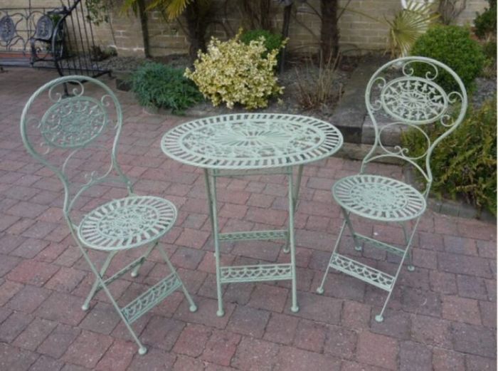 Two Seater Table and Chairs Oval Green D1558