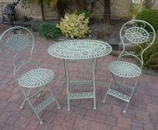 Two Seater Table and Chairs Oval Green D1558