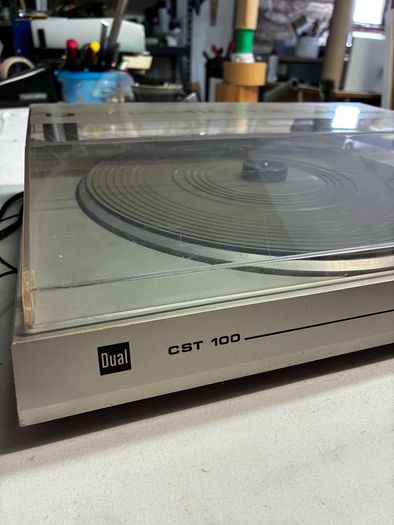 Dual CST 100 Turntable
