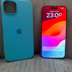 iPhone 15 + 128 GB UNLOCKED BATT 90% pristine condition in swords