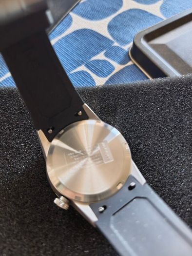 avi-8 watch