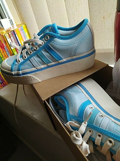 NEW: Adidas girls platform size 4 trainers