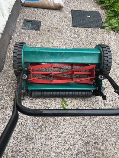 Bosch grass cutter