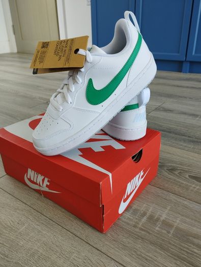 Nike Trainers UK Size 5.5