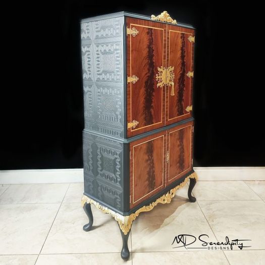 Drinks Cabinet/ Cocktail Cabinet