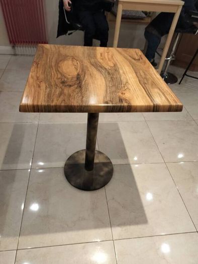 Bar table