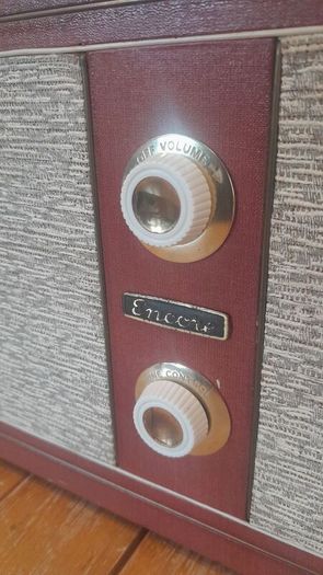 Rare 1957 Vintage Pilot Encore RC126, portable suitcase, record player. Excellent Vintage Condition. BSR 4 speed Turntable. Plays 33/3 and 45 RPM, 16's and 78's