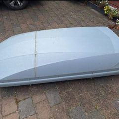 Roof box