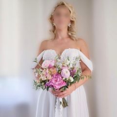 Romantic wedding dress