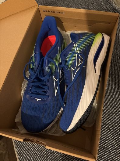 mizuno inspire 21 uk9.5