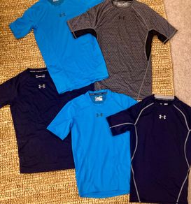 Five Under Armour base layers bundle