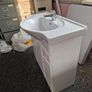sink and vanity Image 2