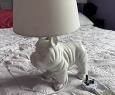 Bulldog lamp