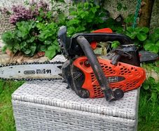 Small chainsaw