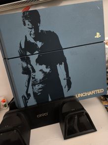 Playstation 4 Ps4 2xcontrollers+few Games