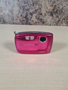 Fujifilm Finepix Z30 Digital Camera Pink Faulty For Parts Repair