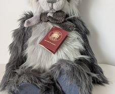 Charlie bears tully