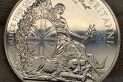 United Kingdom 2007 Silver 1oz Britannia One Ounce Fine Silver 2 Pounds Coin