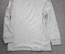 NEW.boys top.age 7/8