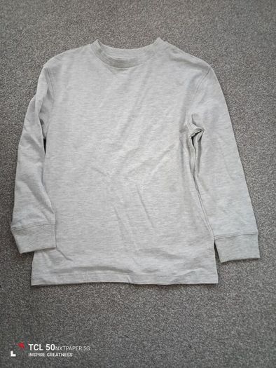 NEW.boys top.age 7/8
