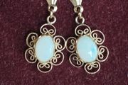9ct Vintage Gold Opal Pendant Earrings.
