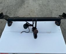 Hyundai Tucson Tow Hitch Bar & Light Plug