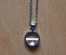 Pretty sea-inspired necklace