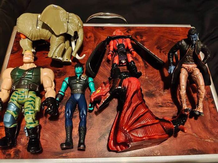 Vintage figures lot