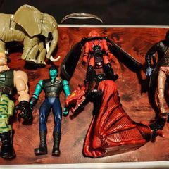 Vintage figures lot