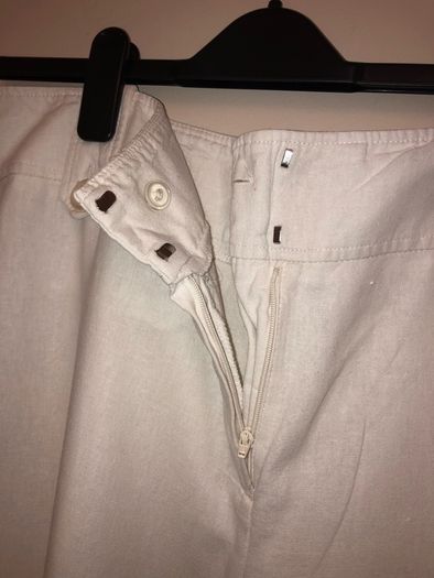 White linen trousers (size 18)