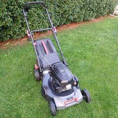 Hyundai Prolawn Self Drive Lawnmower