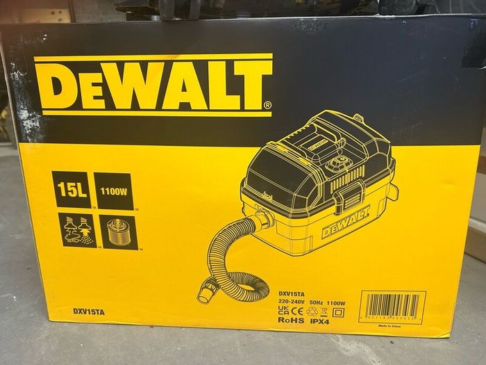 De Walt Wet n Dry Vacum