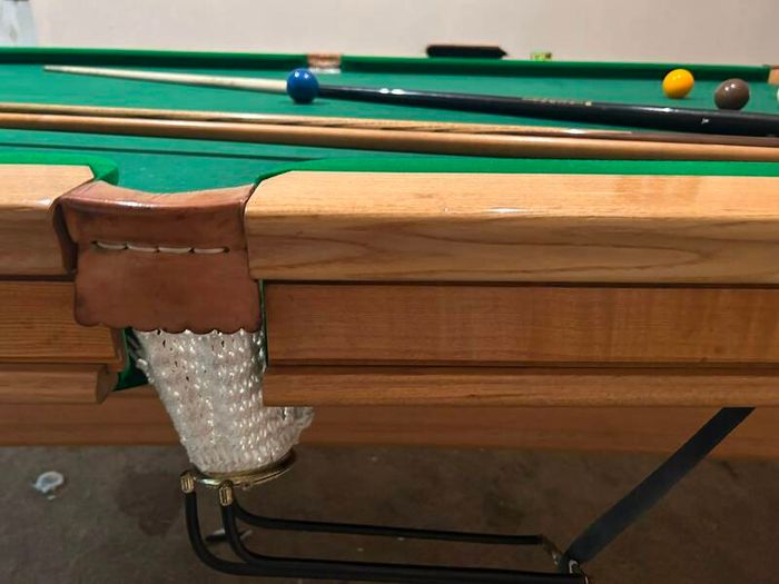 snooker table