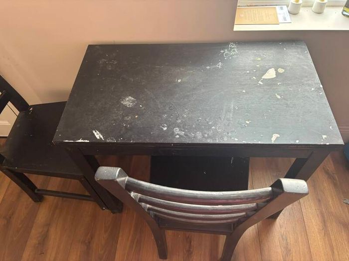 Table/desk and chairs - black