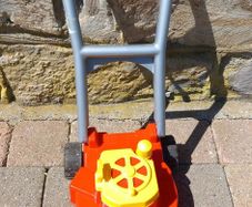 Toy lawnmower