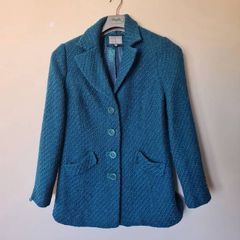 Per una acrylic coat size 16 ptp 22" green button up in excellent condition