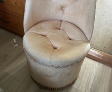 bedroom vintage chair