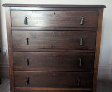 Antique Mahogany Chest of Drawers