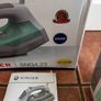 Singer steam iron Image 3