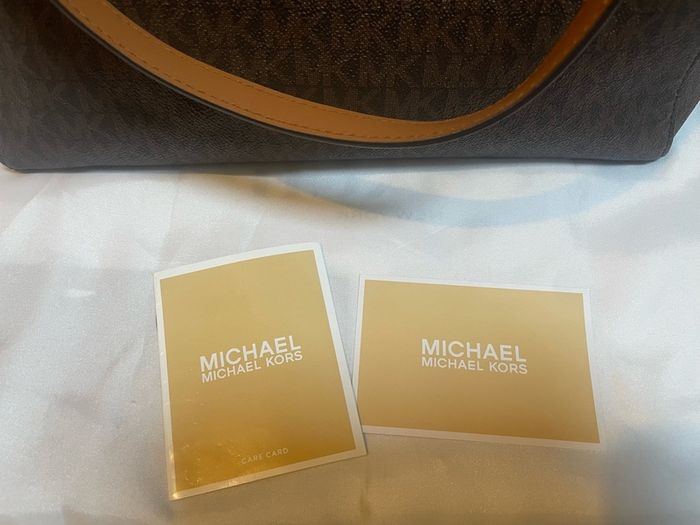 Michael Michael Kors/ Voyager Medium Logo Tote Bag