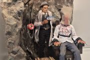 Dam toys 1/6 billy and toys box 1/6  the cave polystone diorama hot toys scale