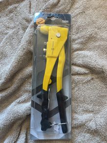 rivet gun