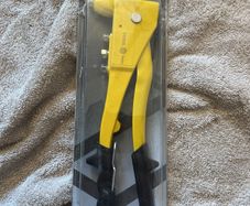 rivet gun