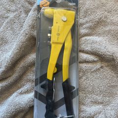 rivet gun