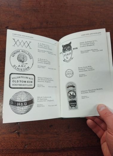 A Bottle Collectors Guide book